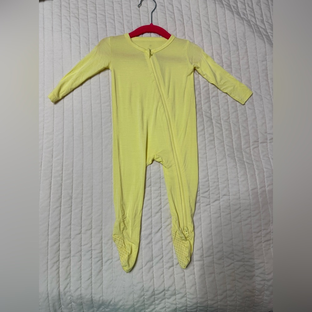 HAPIU Baby Footed Pajama size 6-12 M [🟢-12]